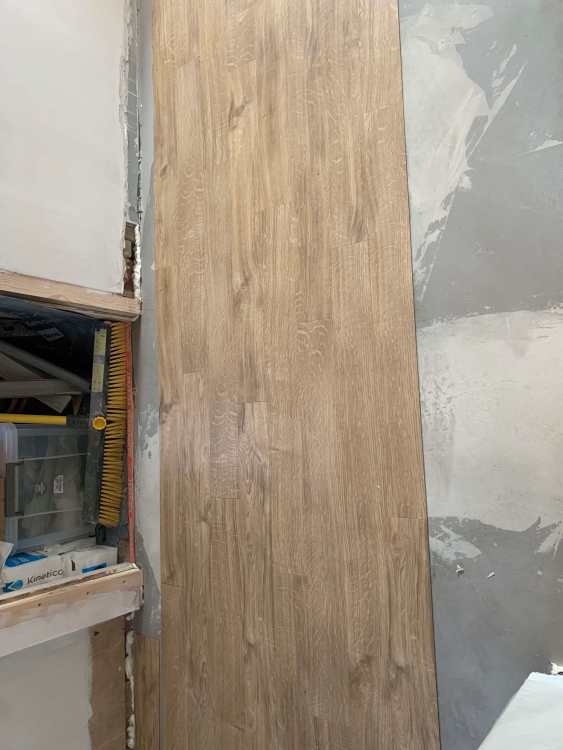 LVT8.jpg